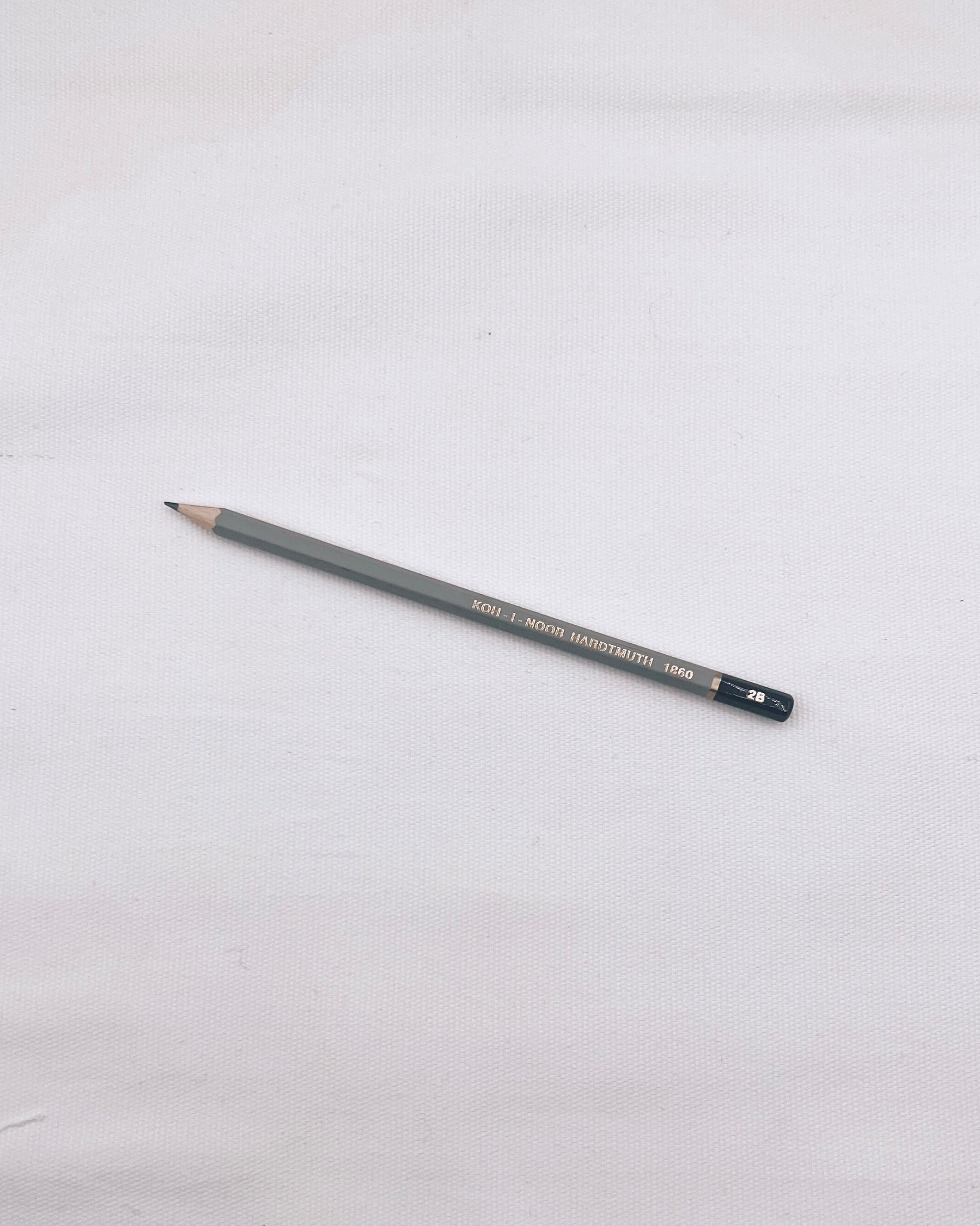 Graphite Pencil 2B Soft Lacquered